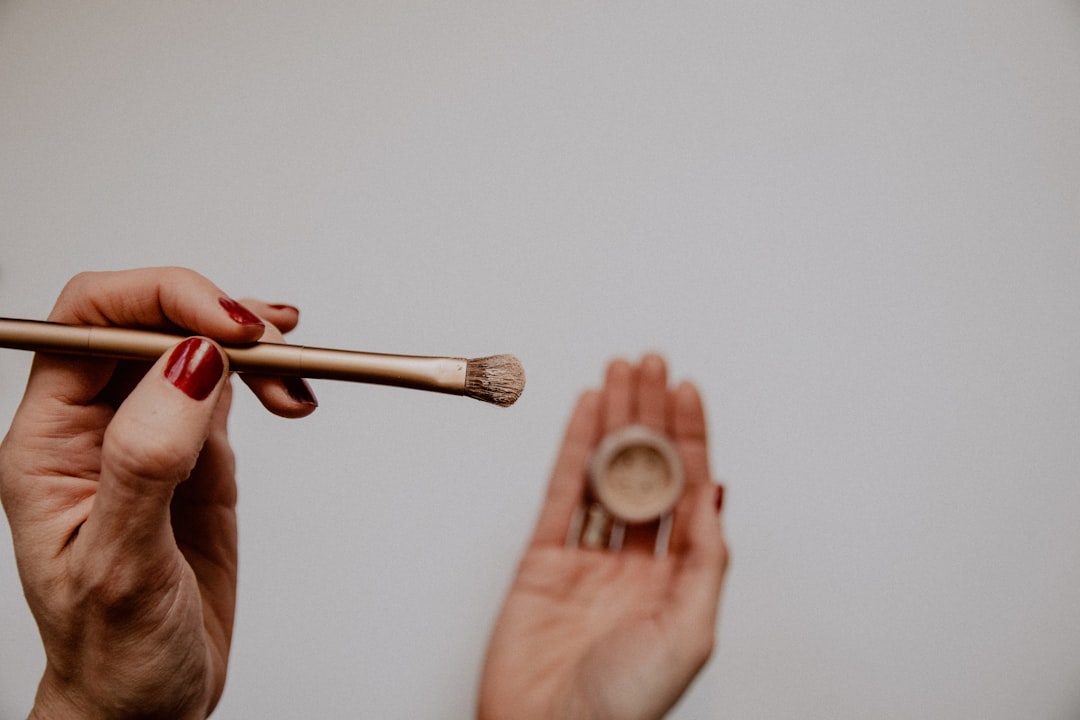 Top Makeup Brushes for Beginners: Your Essential Kit